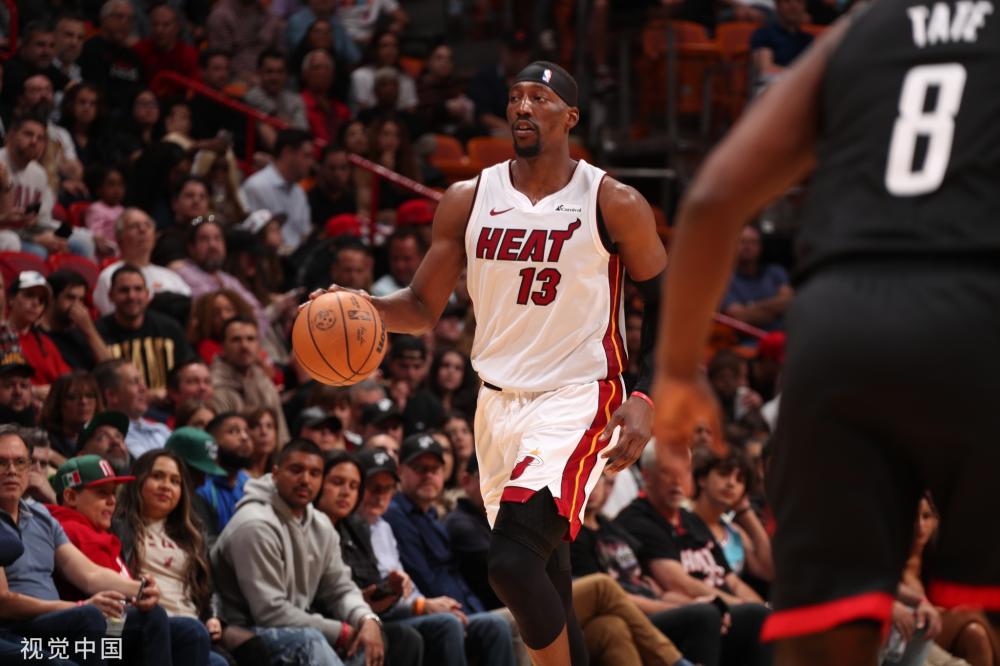 这位新秀在 这位新秀在